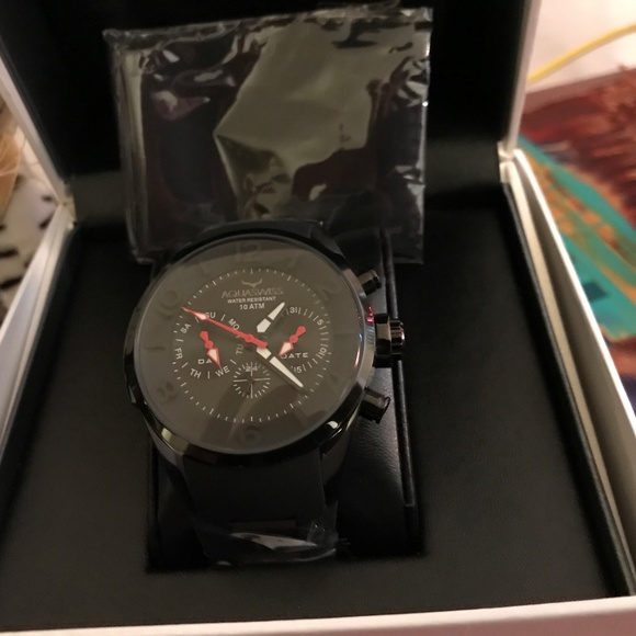 AQUASWISS TRAX 5H AUTOMATIC DESIGNER WATCH - Picture 3 of 7